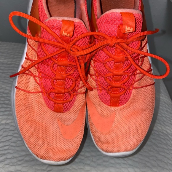 Women’s nike darwin mango - Picture 2 of 3